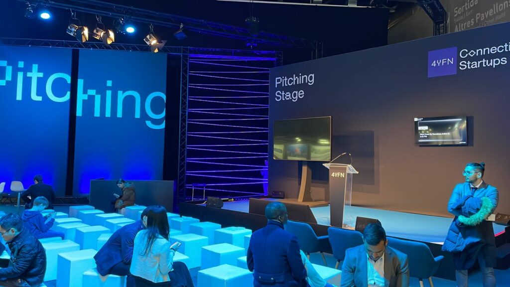 4YFN pitching stage